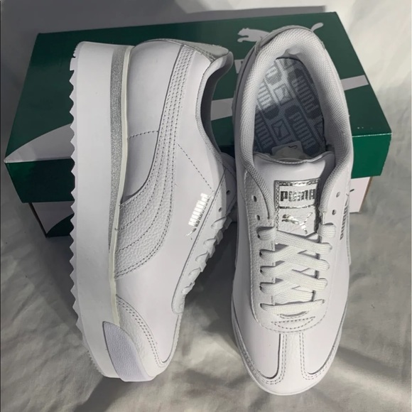 Puma Roma Amor Leather Platform Sneaker - Picture 3 of 8